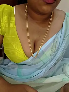 Snapshot of Anu_Reddy_10 chatting on 18, 9, 2025 Anu Reddy 10 online show from 18, 9, 2025