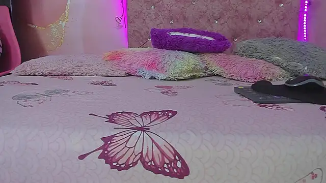 violet taylor  online show from 6, 2, 2026