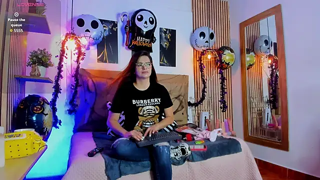  samanthaa foxx online show from 10, 10, 2025