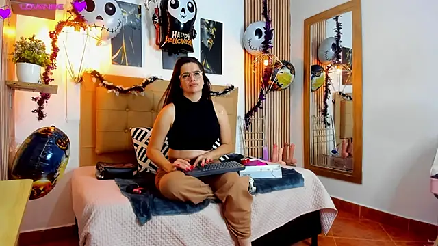  samanthaa foxx online show from 19, 10, 2025