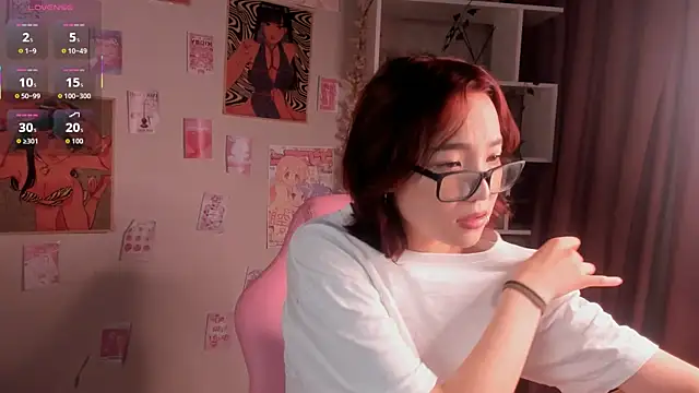 Snapshot of OdetteBiddy chatting on 11, 9, 2025 OdetteBiddy online show from 11, 9, 2025