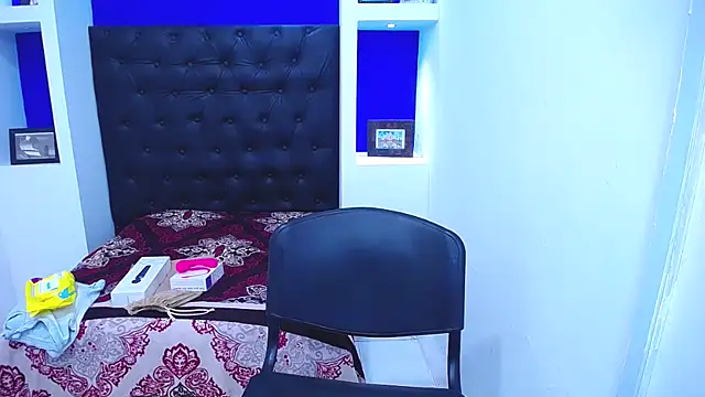 LauraMossart online show from 14, 11, 2025