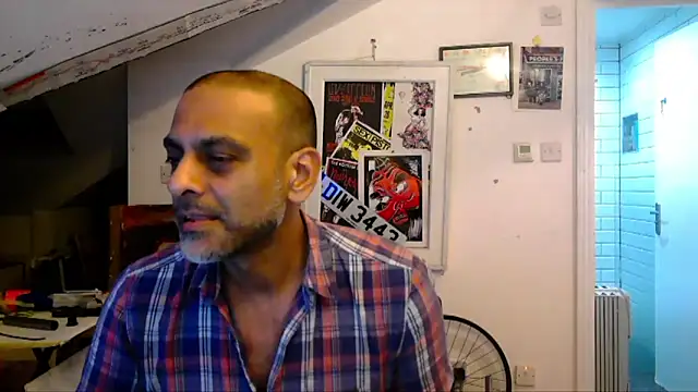 Snapshot of mista_sista_fista chatting on 25, 4, 2026 mista sista fista online show from 25, 4, 2026