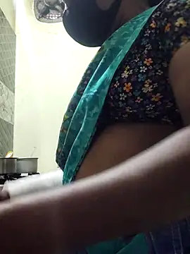 Snapshot of papukurty chatting on 10, 9, 2025 papukurty online show from 10, 9, 2025