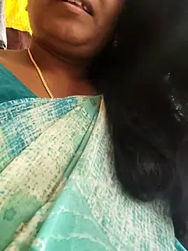 Snapshot of papukurty chatting on 15, 9, 2025 papukurty online show from 15, 9, 2025