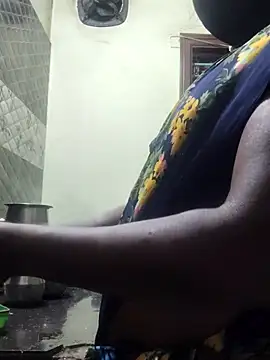 Snapshot of papukurty chatting on 29, 9, 2025 papukurty online show from 29, 9, 2025