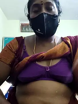 Snapshot of papukurty chatting on 2, 10, 2025 papukurty online show from 2, 10, 2025