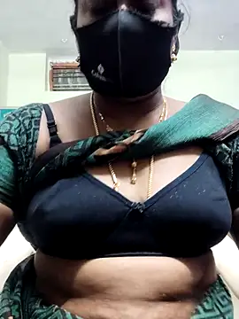 Snapshot of papukurty chatting on 25, 10, 2025 papukurty online show from 25, 10, 2025