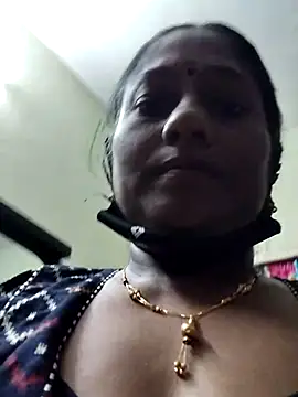 Snapshot of papukurty chatting on 27, 10, 2025 papukurty online show from 27, 10, 2025