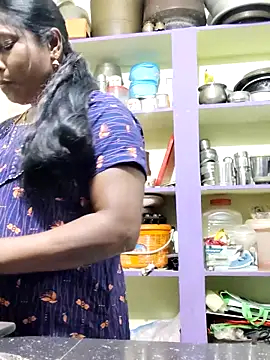 Snapshot of papukurty chatting on 27, 10, 2025 papukurty online show from 27, 10, 2025