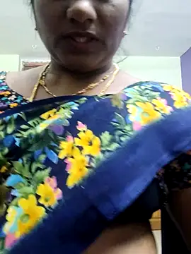 Snapshot of papukurty chatting on 5, 11, 2025 papukurty online show from 5, 11, 2025