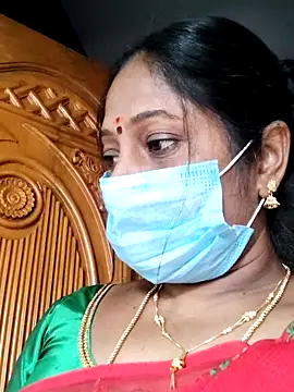 Snapshot of papukurty chatting on 8, 11, 2025 papukurty online show from 8, 11, 2025