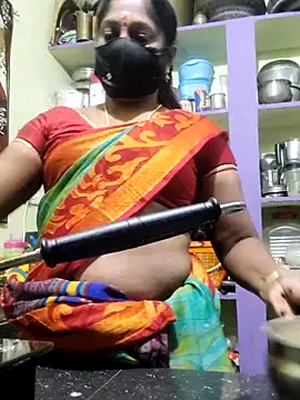 Snapshot of papukurty chatting on 28, 11, 2025 papukurty online show from 28, 11, 2025