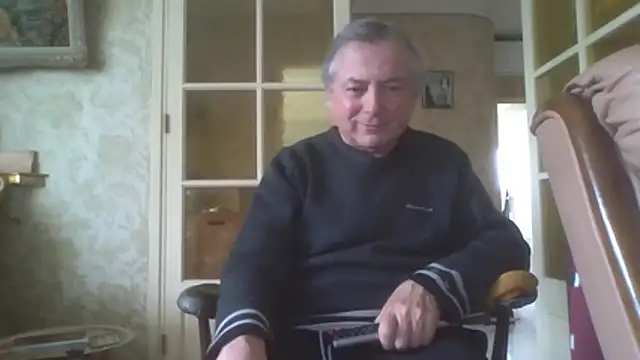 Snapshot of gegevincent chatting on 25, 4, 2026 gegevincent online show from 25, 4, 2026