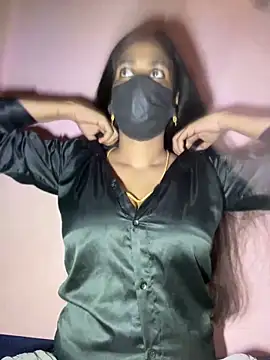 umairahaasan 1 online show from 9, 4, 2026