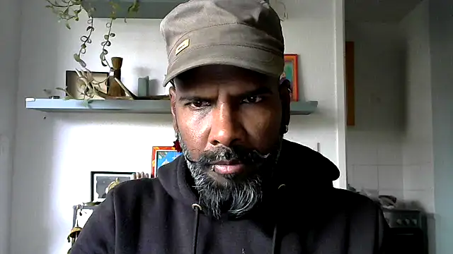 Snapshot of frenchblackc31 chatting on 24, 9, 2025 frenchblackc31 online show from 24, 9, 2025