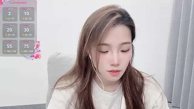 Snapshot of yuyu_77 chatting on 29, 10, 2025 yuyu 77 online show from 29, 10, 2025