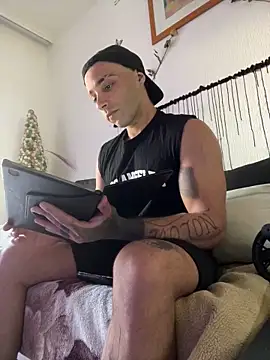 Snapshot of 1Richrichard1 chatting on 26, 5, 2026 1Richrichard1 online show from 26, 5, 2026