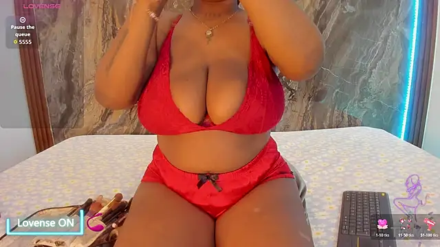 MiiaaCollinss online show from 15, 12, 2025