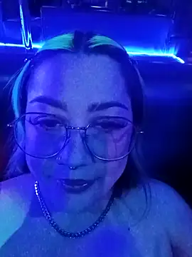 Dulcedeanis online show from 28, 10, 2025