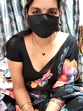 Snapshot of Lalitha-1995 chatting on 20, 2, 2026 Lalitha-1995 online show from 20, 2, 2026