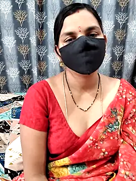 Snapshot of Lalitha-1995 chatting on 20, 6, 2026 Lalitha-1995 online show from 20, 6, 2026