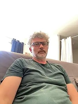 Snapshot of max219 chatting on 21, 5, 2026 max219 online show from 21, 5, 2026