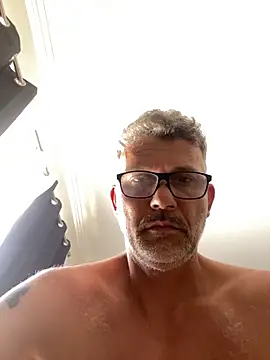 Snapshot of max219 chatting on 27, 5, 2026 max219 online show from 27, 5, 2026