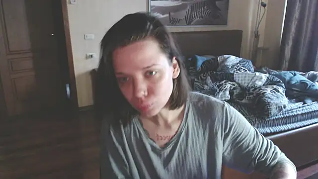 enchanting chloe online show from 21, 11, 2025