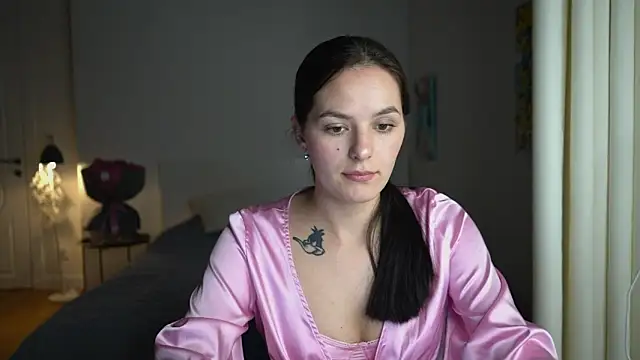 EwelynScott online show from 9, 11, 2025