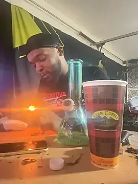 sneakdalink online show from 23, 3, 2026