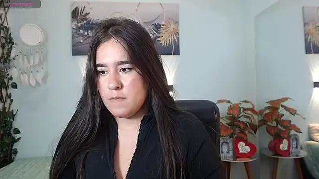 tulunaroja online show from 5, 11, 2025