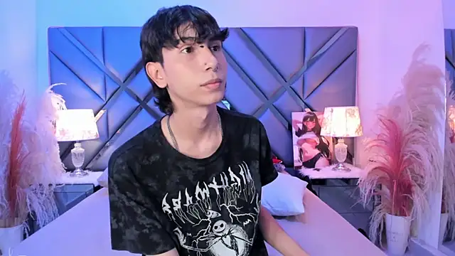 Milan LewisS online show from 15, 4, 2026