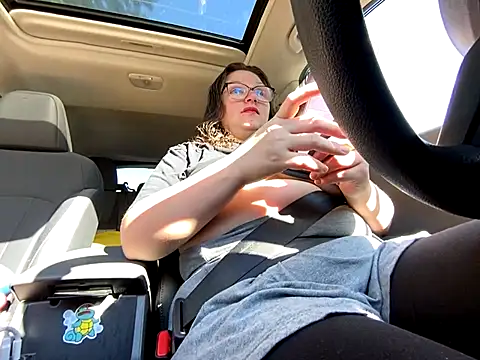 GirlSquirt online show from 3, 10, 2025