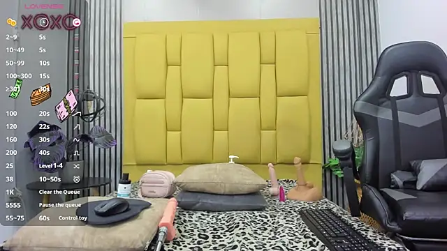 bryonycutee online show from 22, 10, 2025