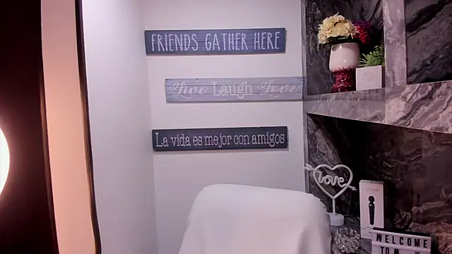 miss   taylor online show from 30, 9, 2025