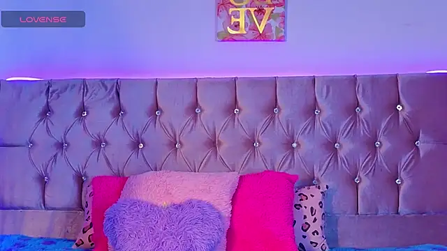 cuteeimy online show from 5, 2, 2026