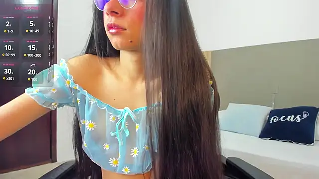 carlina 15 online show from 10, 3, 2026