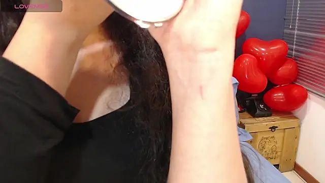 KendraaSimons online show from 3, 3, 2026