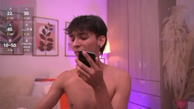 Sebas cat online show from 18, 12, 2025