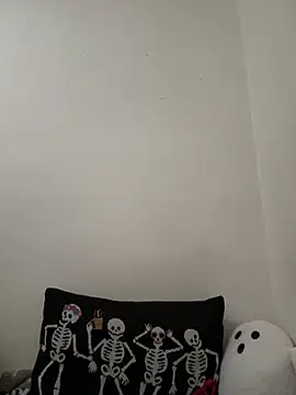 babykalirose online show from 2, 11, 2025