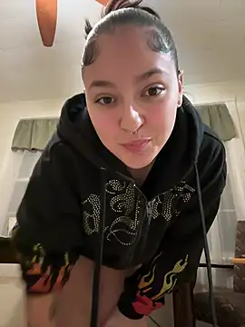 babykalirose online show from 2, 2, 2026