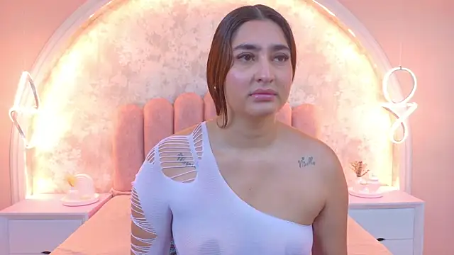 JasmineRhodes online show from 28, 10, 2025