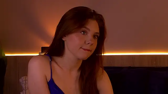 Nora  Ray online show from 18, 10, 2025