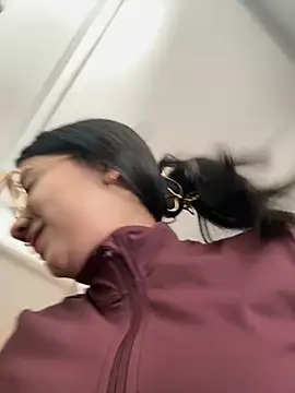 Michelle Zoe online show from 23, 11, 2025