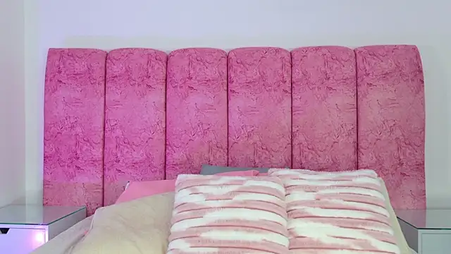 emmacurvy online show from 14, 1, 2026