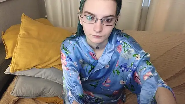 Snapshot of lika_haris chatting on 10, 9, 2025 lika haris online show from 10, 9, 2025