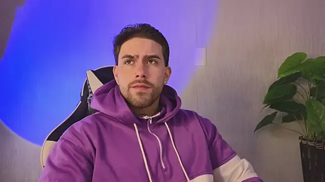 Ades Lowe online show from 26, 11, 2025