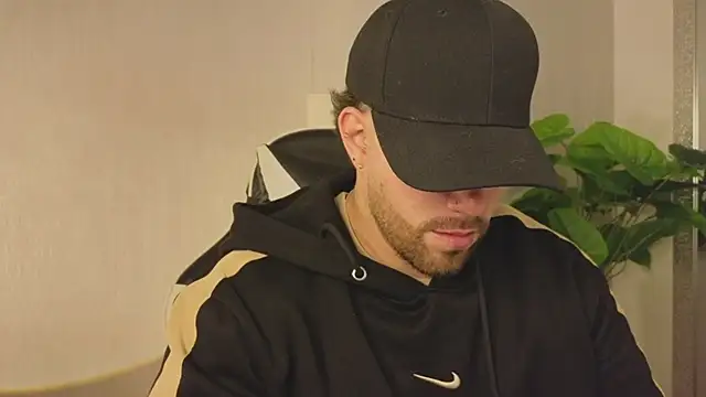 Ades Lowe online show from 29, 11, 2025