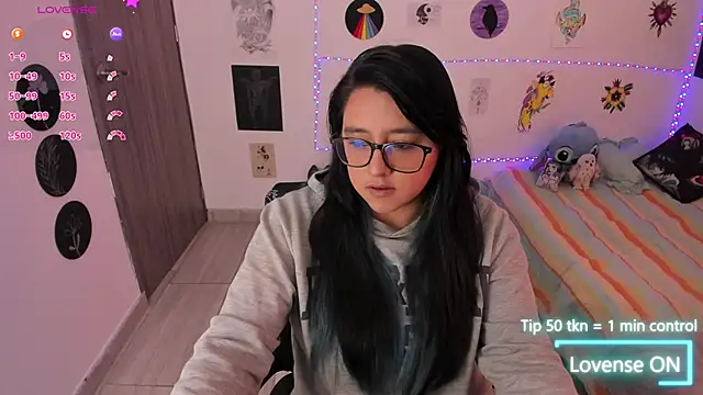 Snapshot of Cherry_blush_ chatting on 9, 6, 2026 Cherry blush online show from 9, 6, 2026